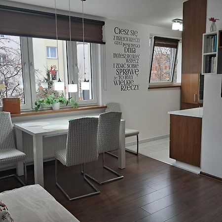 Apartament Tuz Za Rogiem Zamku Малборк Екстериор снимка