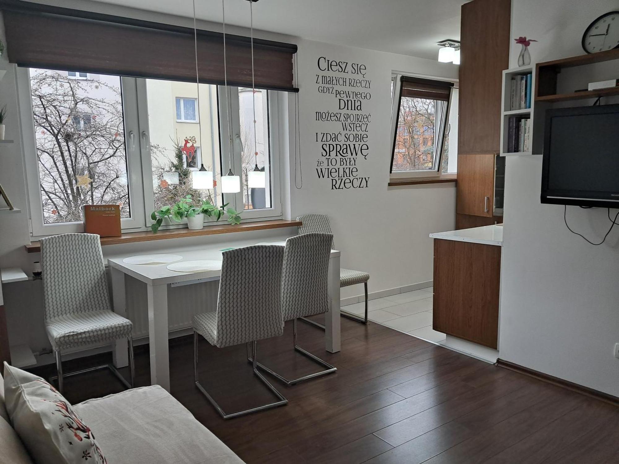 Apartament Tuz Za Rogiem Zamku Малборк Екстериор снимка